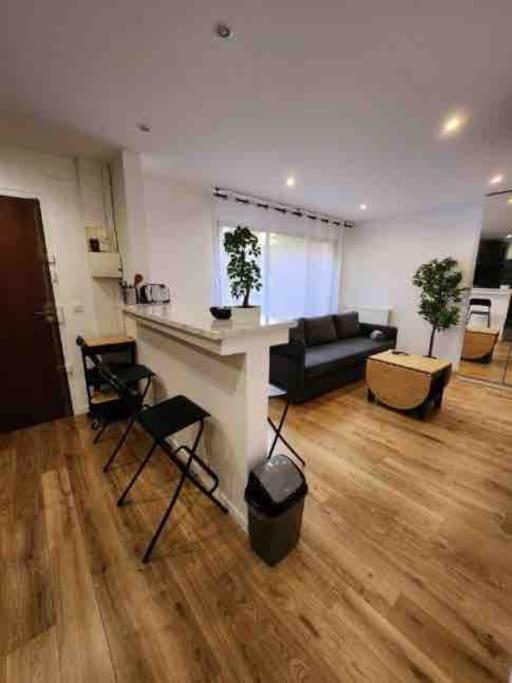 Superbe Appartement A 8 Minutes De La Nation. Paris Bagian luar foto